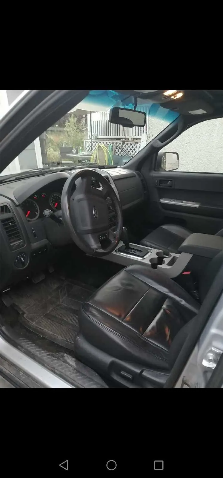Ford Escape 2010 photo 5