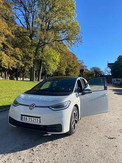 Volkswagen Id.3 2021 photo 2