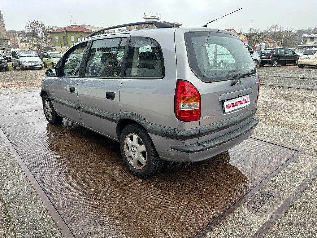 Opel Zafira 2002 photo 4