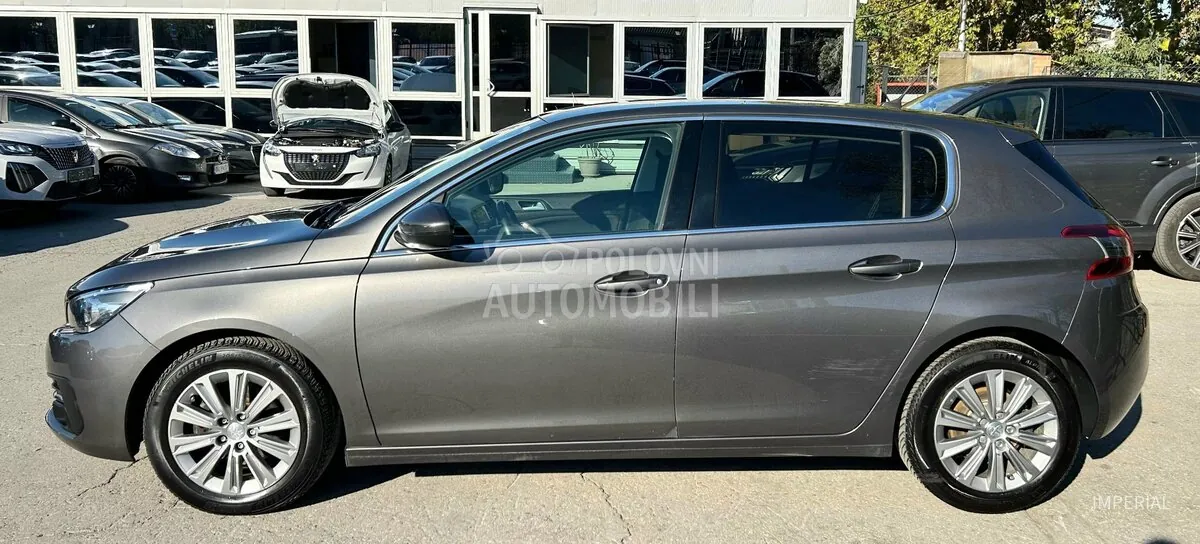 Peugeot 308 2021 photo 2
