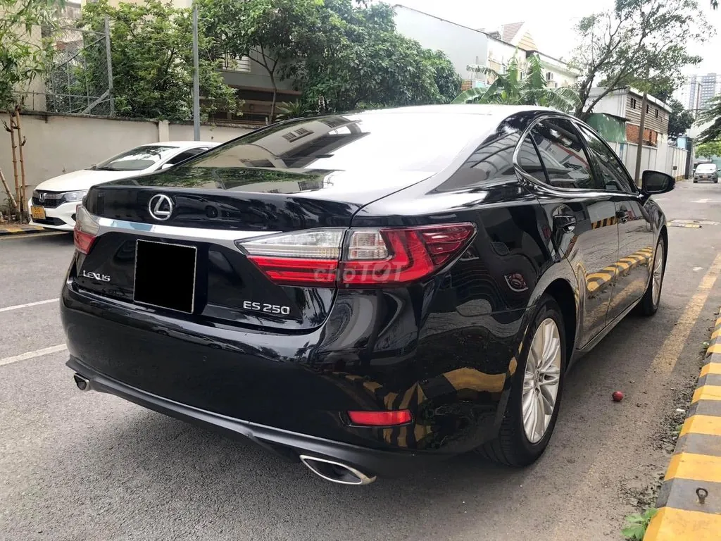 Lexus Es 2016 photo 3