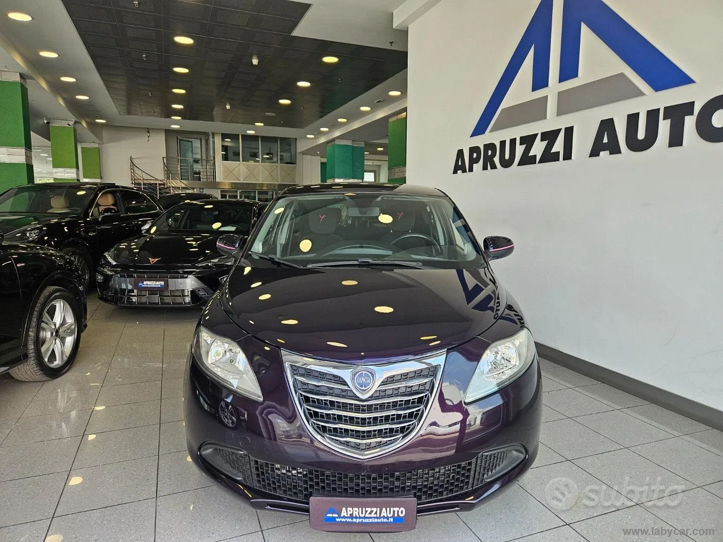 Lancia Ypsilon 2013 photo 2