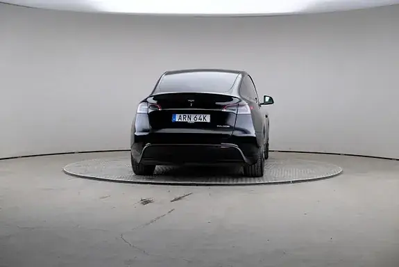 Tesla Model Y 2023 photo 5