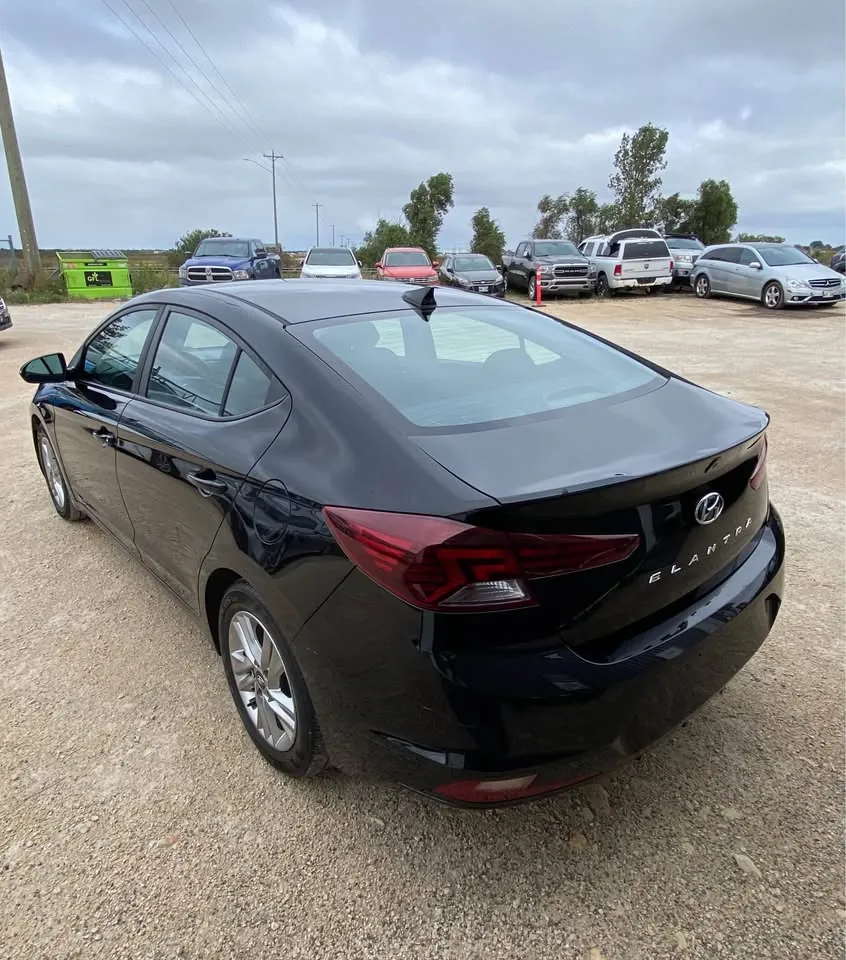 Hyundai Elantra 2020 photo 3