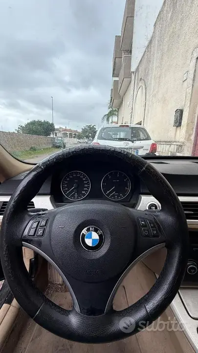 BMW E90 2006 photo 4