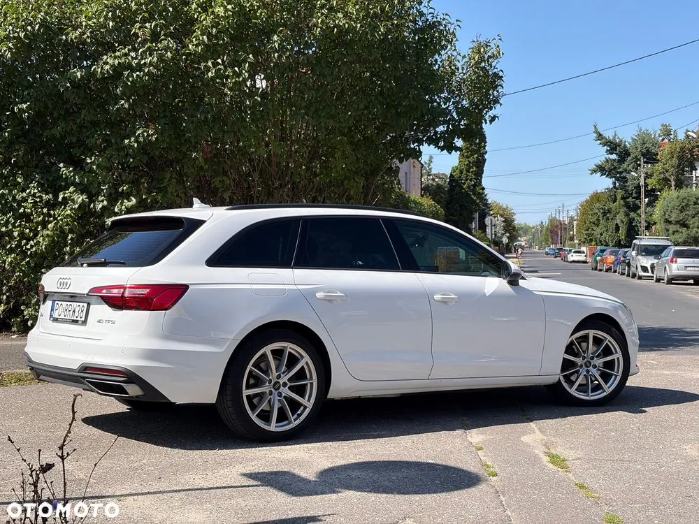 Audi A4 2020 photo 2