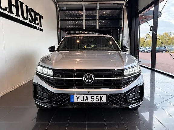 Volkswagen Touareg 2024 photo 3