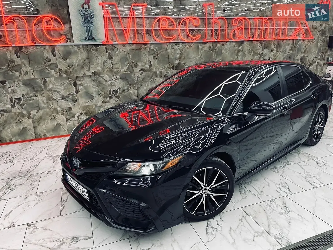 Toyota Camry 2024 photo 2