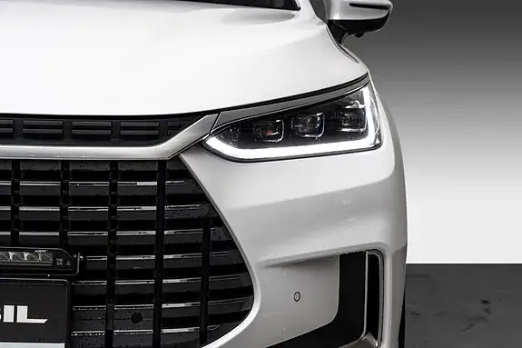 BYD Tang 2023 photo 4