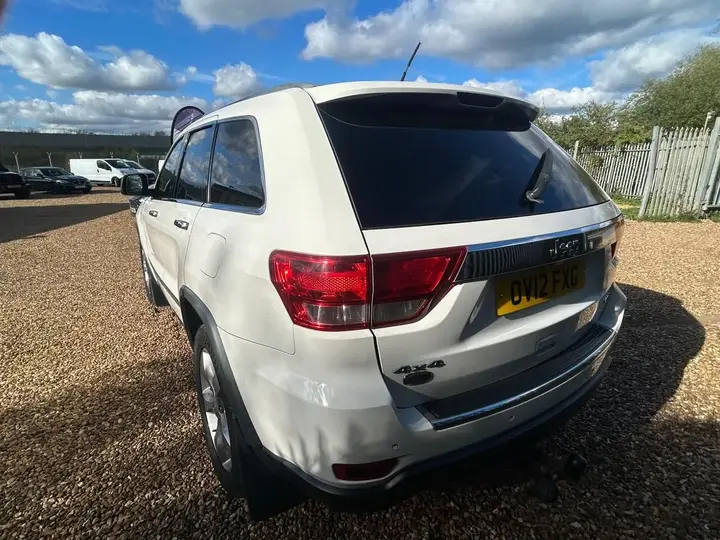 Jeep Grand Cherokee 2012 photo 5
