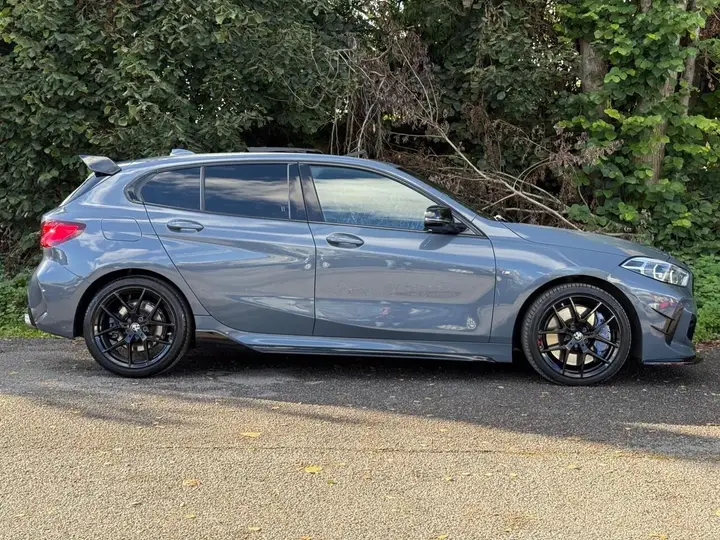 BMW 1 Series 2020 photo 3
