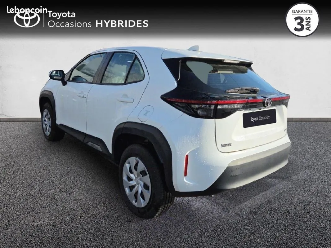 Toyota Yaris Cross 2025 photo 2