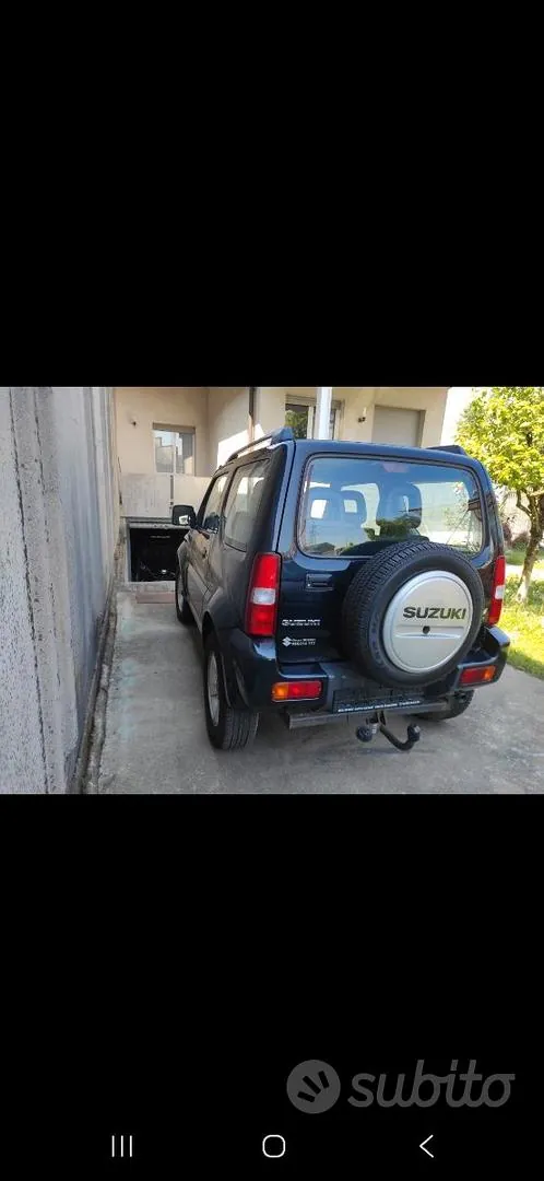 Suzuki Jimny 2011 photo 5