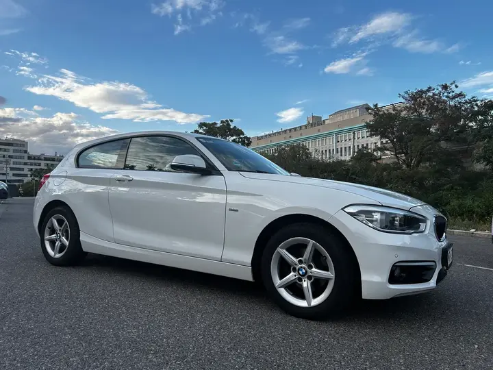 BMW 1 Series 2016 photo 2