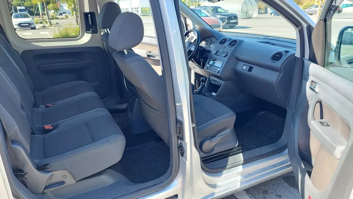 Volkswagen Caddy 2012 photo 3