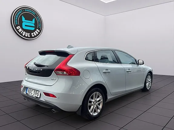 Volvo V40 2013 photo 3