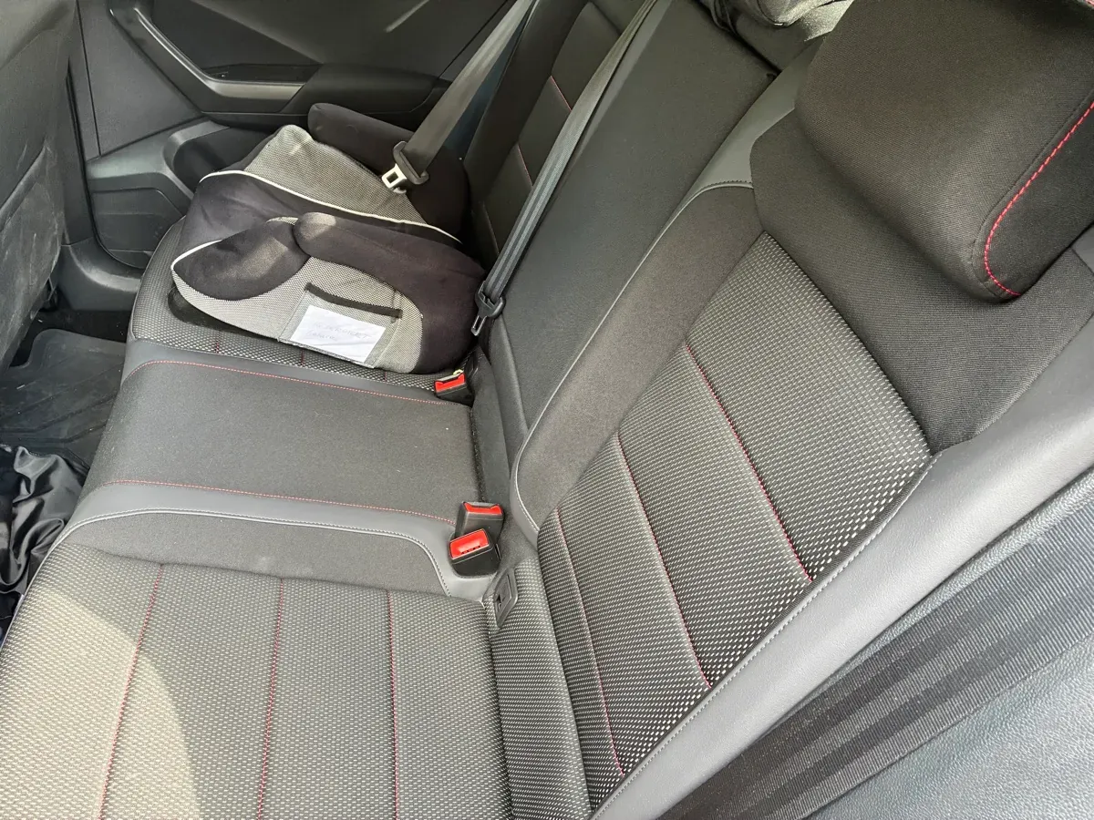 Volkswagen T-Roc 2021 photo 2