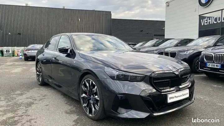 BMW 5 Series 2024 photo 3