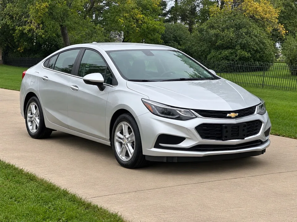 Chevrolet Cruze 2016 photo 2
