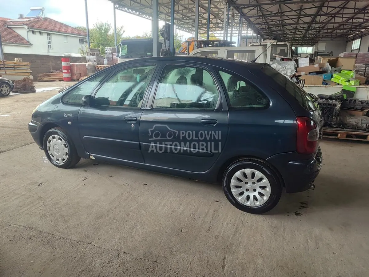 Citroen Xsara Picasso 2004 photo 2