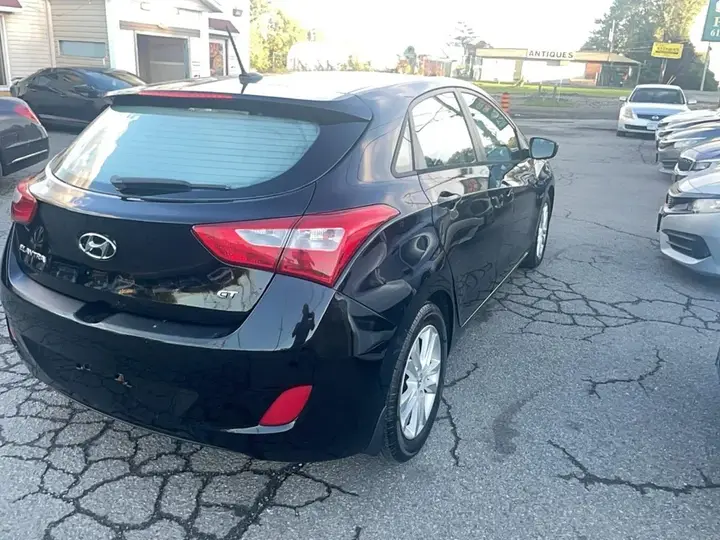 Hyundai Elantra 2013 photo 4