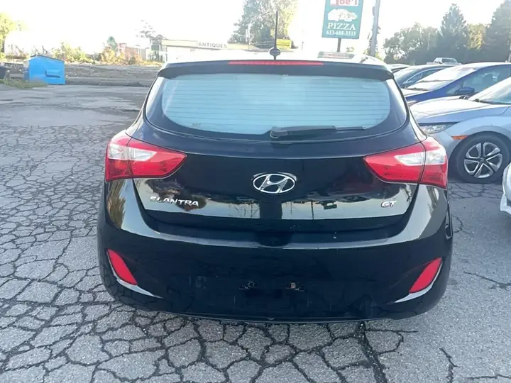 Hyundai Elantra 2013 photo 5