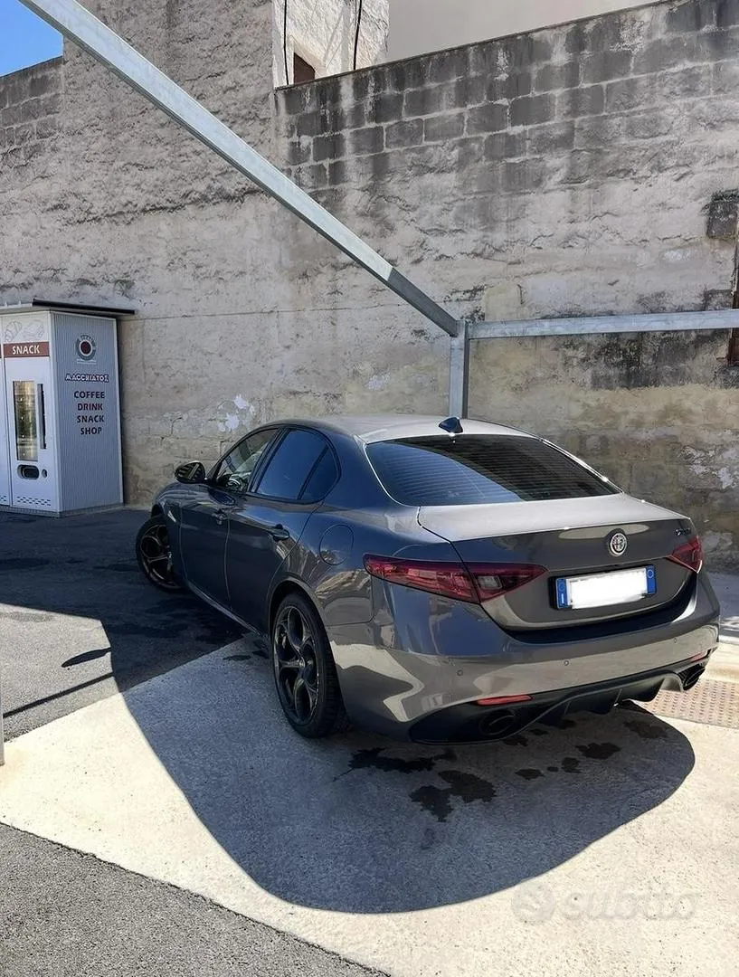 Alfa Romeo Giulia 2019 photo 3