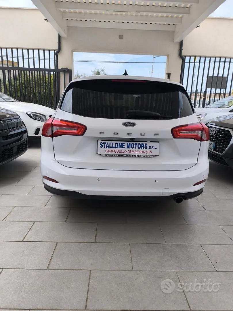 Ford Focus 2021 photo 5