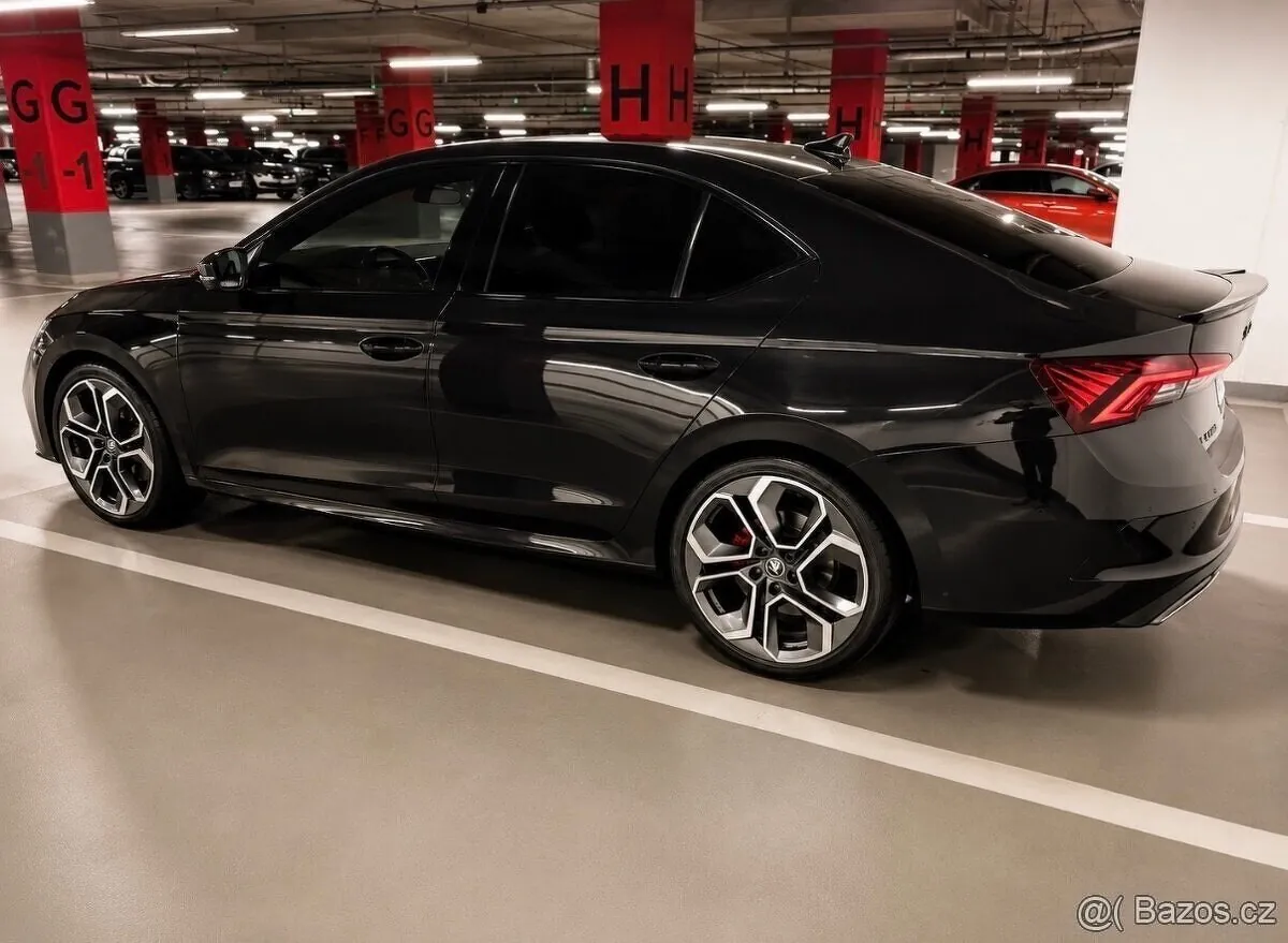 Skoda Octavia 2023 photo 4
