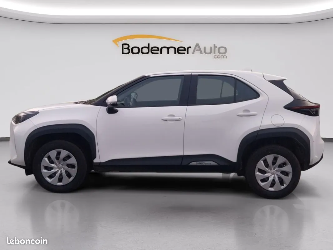 Toyota Yaris Cross 2023 photo 2