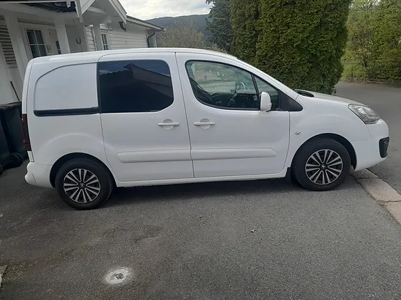 Peugeot Partner 2015 photo 2