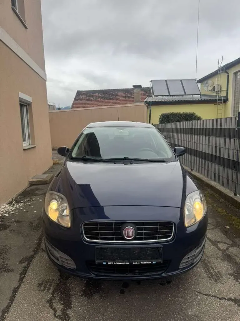 Fiat Croma 2010 photo 2