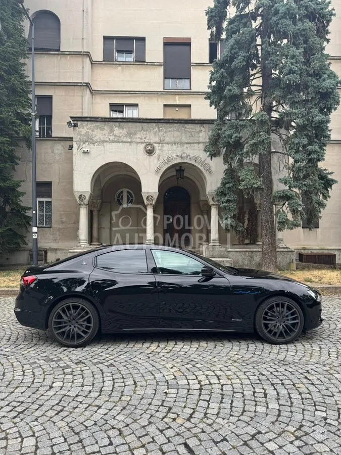 Maserati Ghibli 2021 photo 2