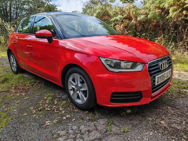 Audi A1 2016 photo 2