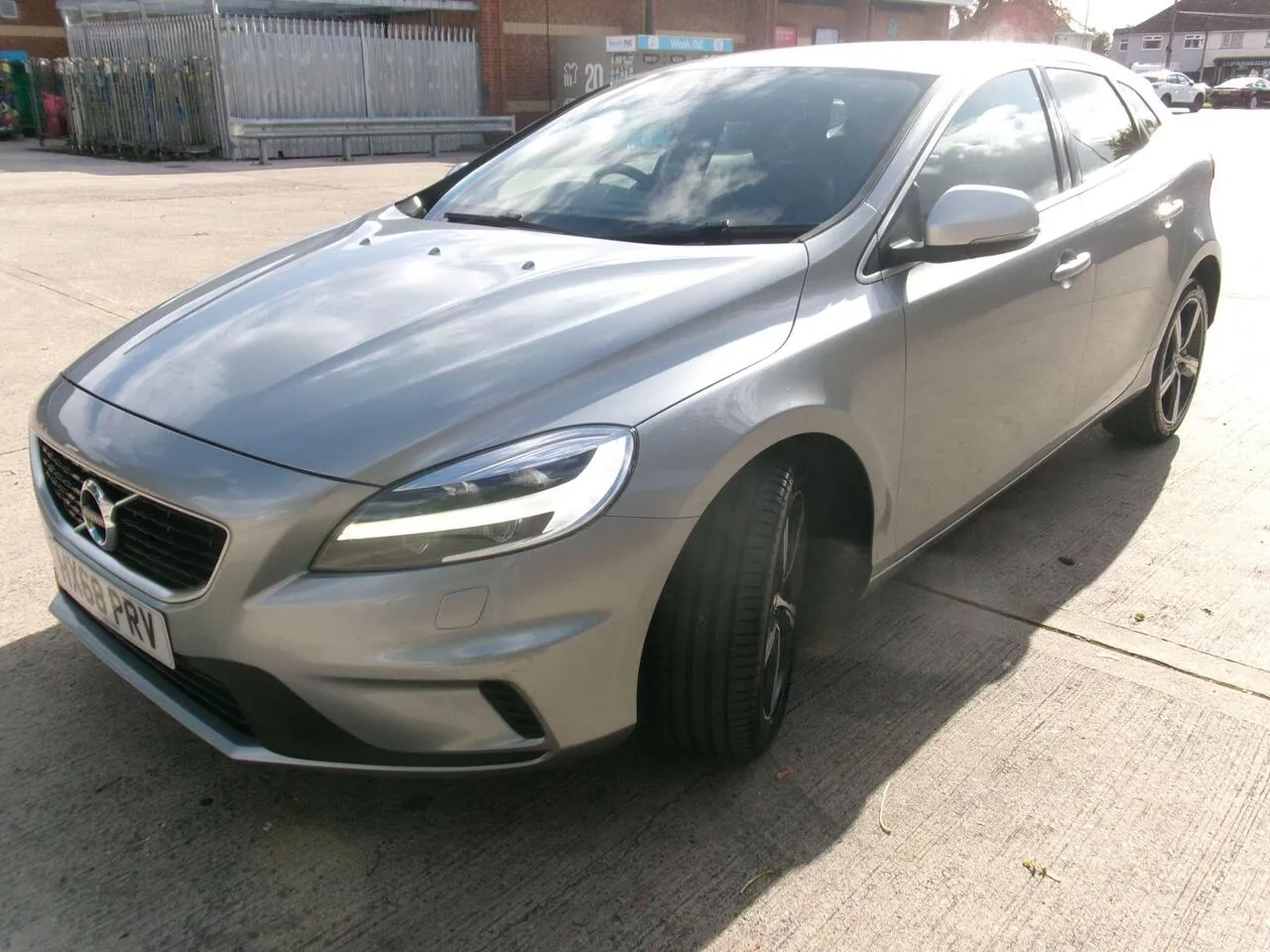 Volvo V40 2018 photo 2