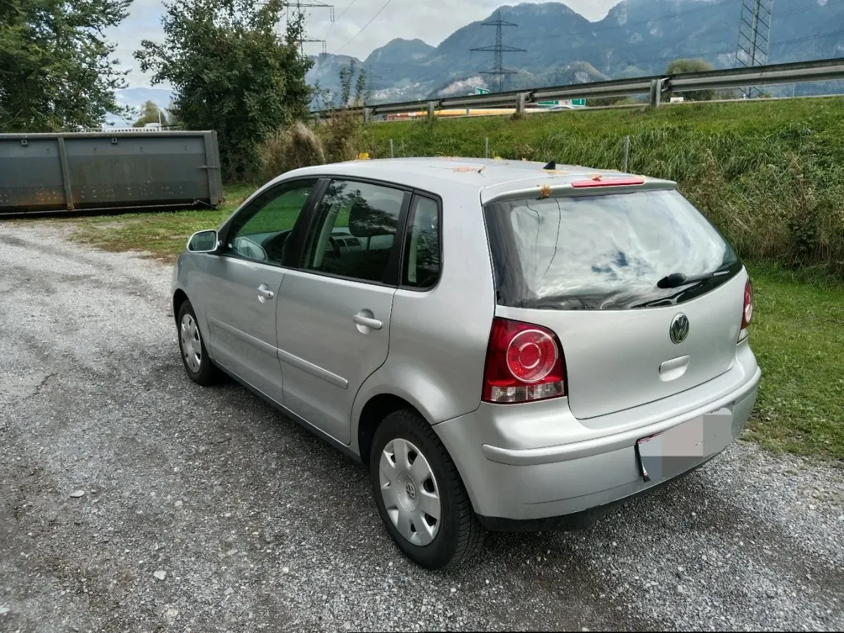 Volkswagen Polo 2008 photo 2