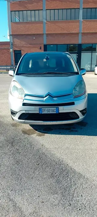 Citroen C4 Picasso 2009 photo 2