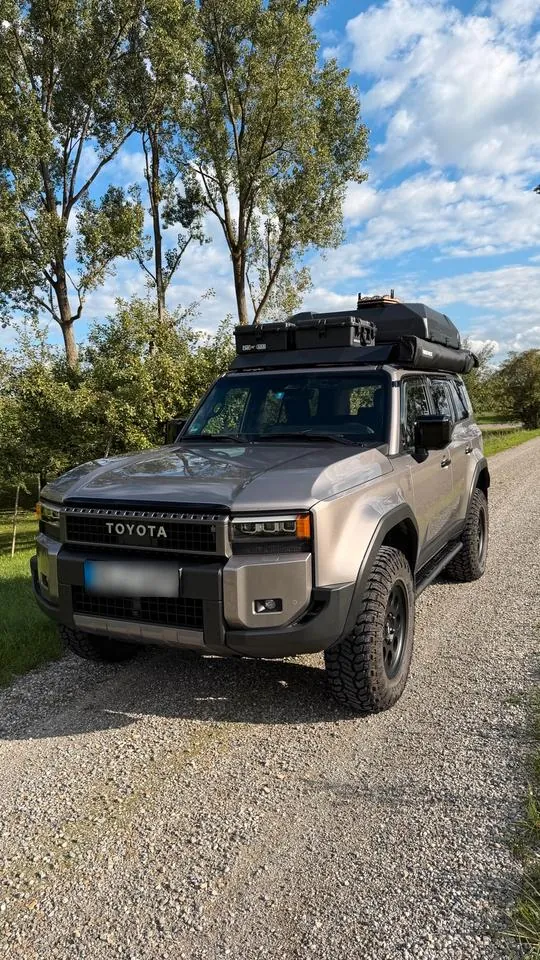 Toyota Land Cruiser 250