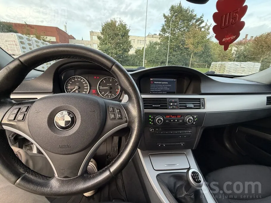 BMW 320 2007 photo 5