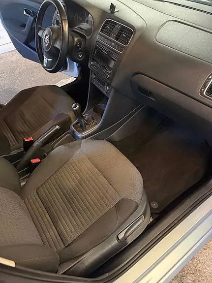 Volkswagen Polo 2012 photo 3
