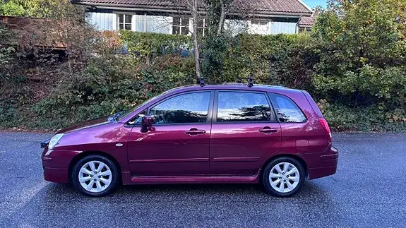 Suzuki Liana 2004 photo 2