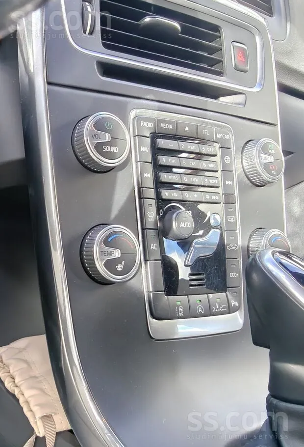 Volvo S60 2016 photo 4