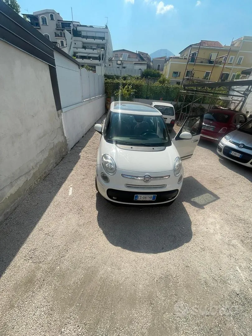 Fiat 500L 2013 photo 2