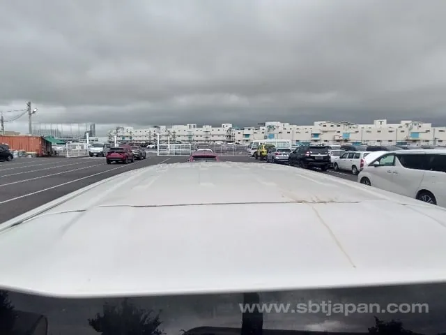 Nissan Serena 2016 photo 5