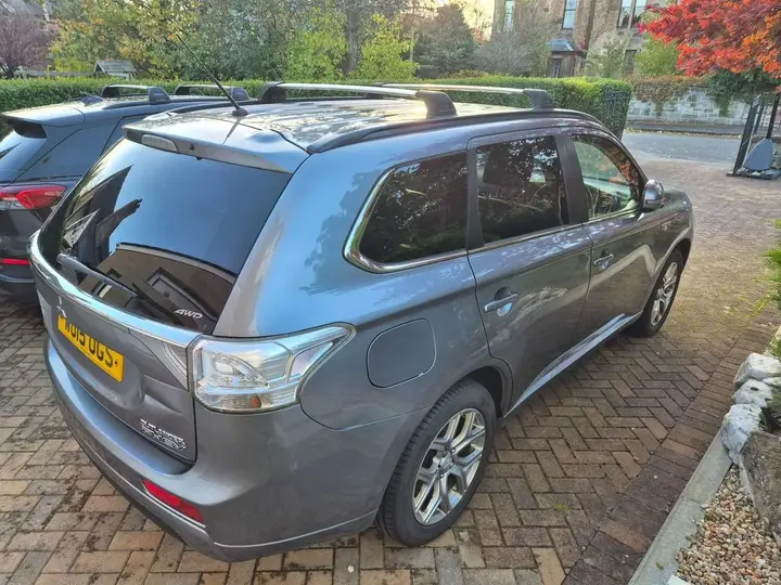 Mitsubishi Outlander 2015 photo 4