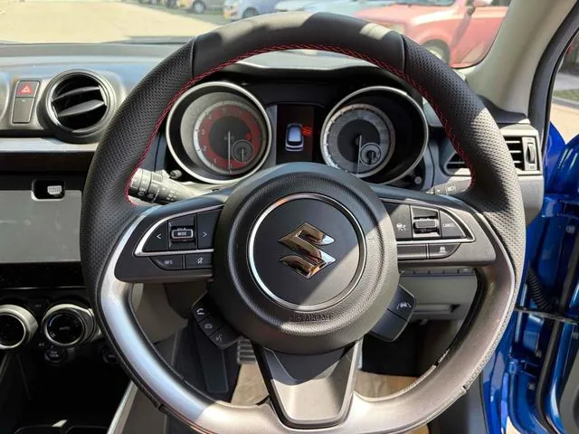 Suzuki Swift Sport 2025 photo 3