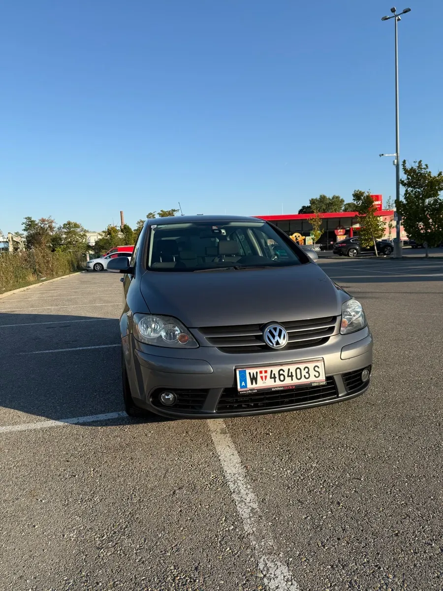 Volkswagen Golf 2008 photo 2