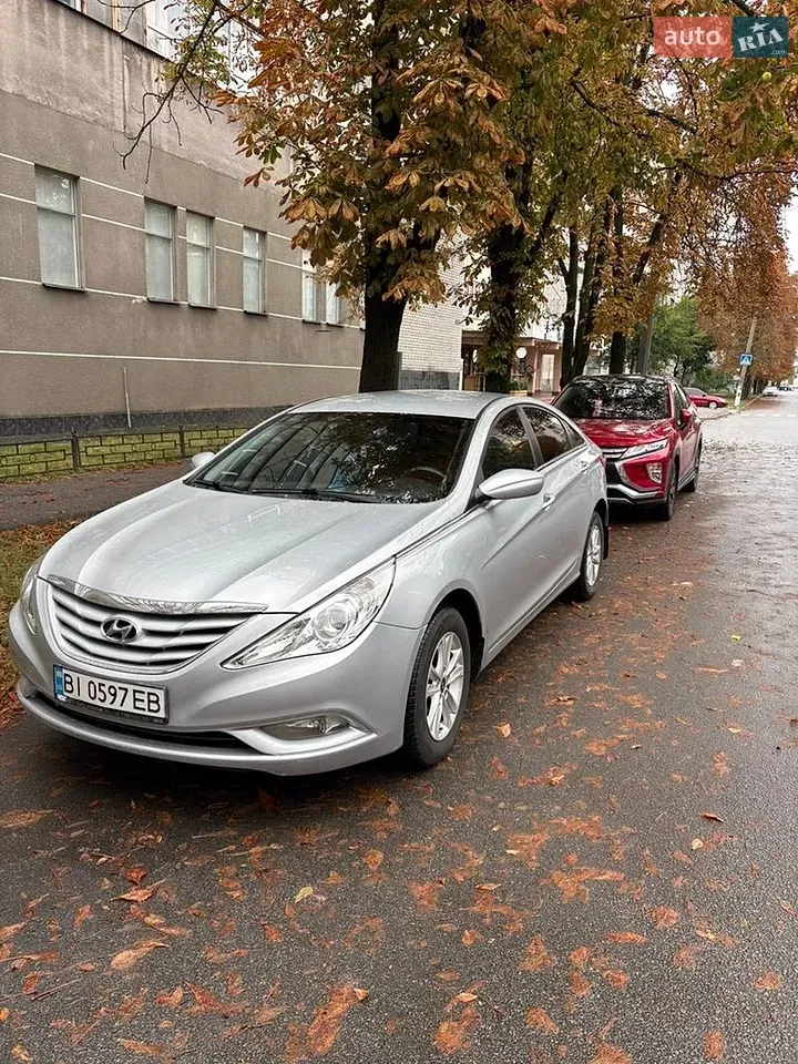 Hyundai Sonata 2013 photo 2