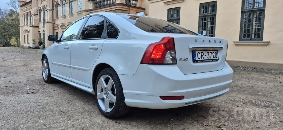 Volvo S40 2009 photo 4