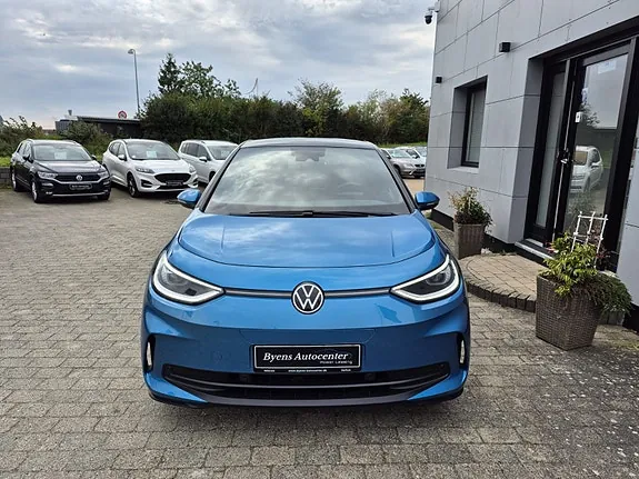 Volkswagen Id.3 2023 photo 2